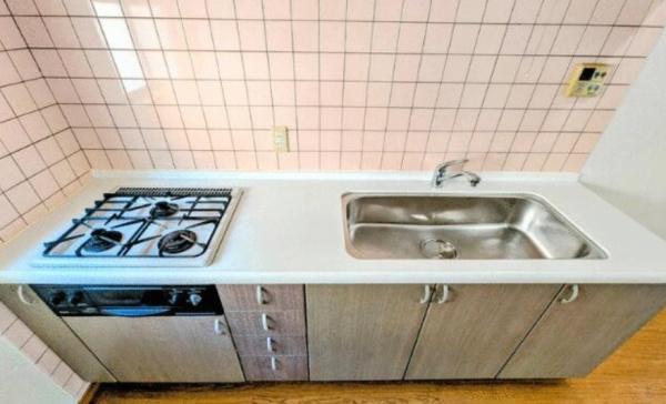 京都市右京区鳴滝宅間町の中古一戸建て(キッチン)