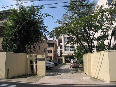京都市中京区蛸薬師通油小路西入亀屋町の土地(京都市立京都御池中学校)