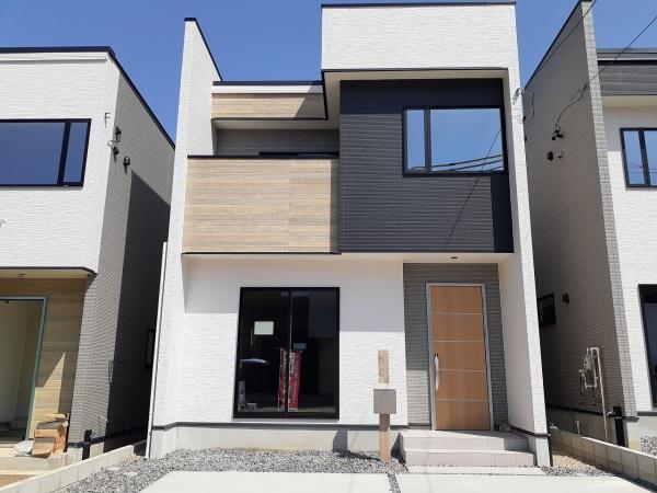 高浜市春日町　2号棟