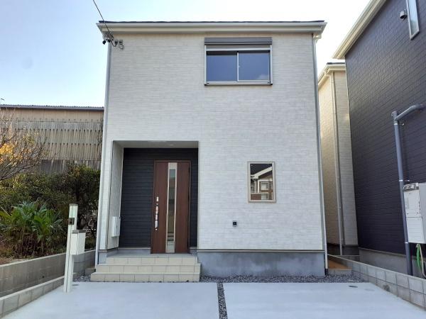 碧南市弥生町第２　1号棟