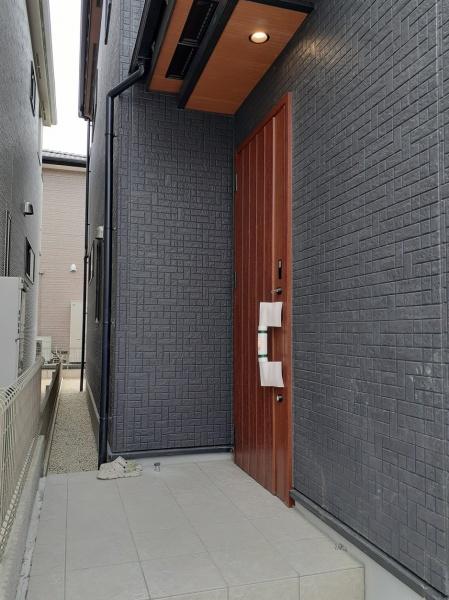 高浜市向山町一丁目　1号棟