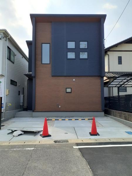 高浜市向山町一丁目　1号棟