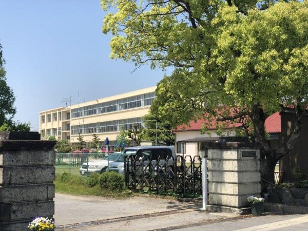 高浜市向山町一丁目 2号棟(高取小学校)