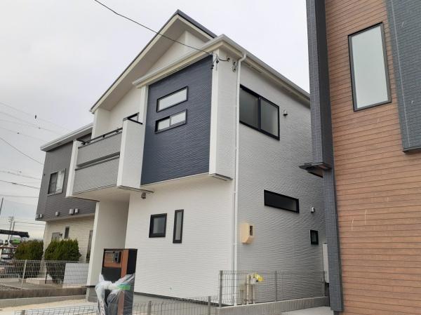 高浜市向山町一丁目　2号棟