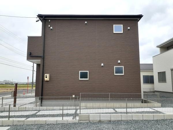 碧南市三宅町第５９　2号棟