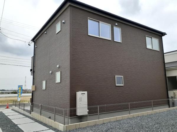 碧南市三宅町第５９　2号棟