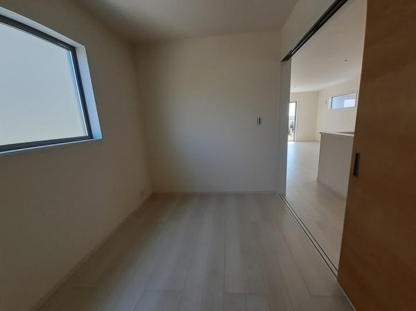 碧南市三宅町第５９　4号棟