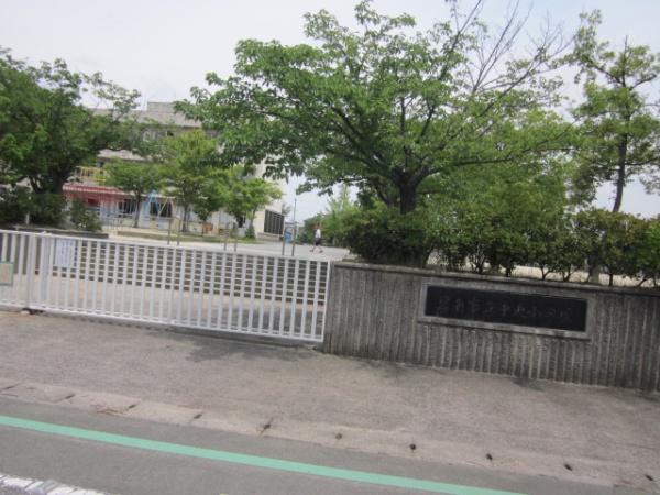 碧南市尾城町第5 1号棟(中央小学校)