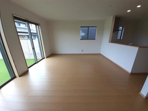 安城市和泉町　1号棟