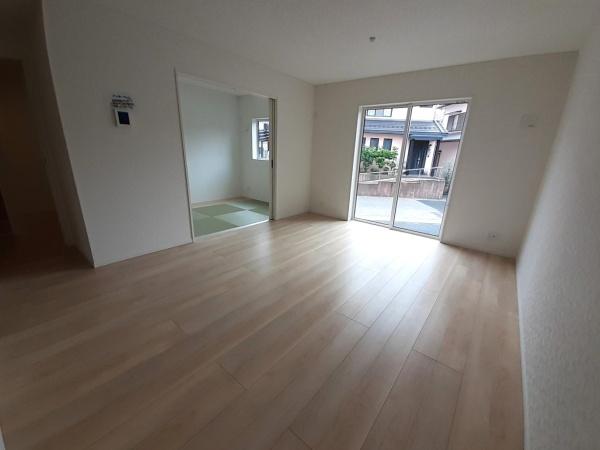 高浜市稗田町第６　2号棟