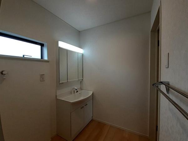 碧南市湖西町第２　2号棟