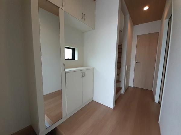 碧南市六軒町　１号棟