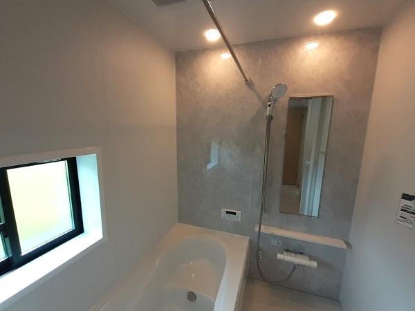 碧南市六軒町　１号棟