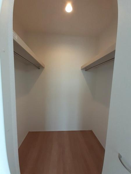 碧南市六軒町　１号棟