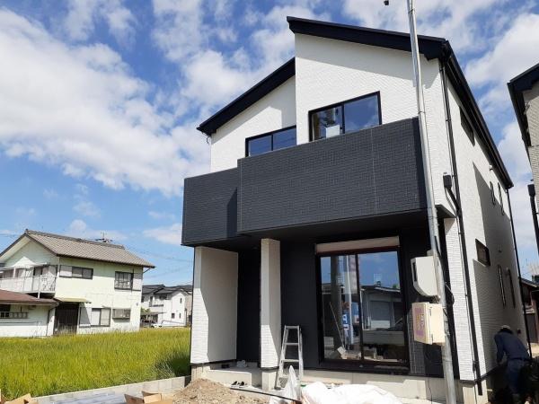 碧南市六軒町　１号棟