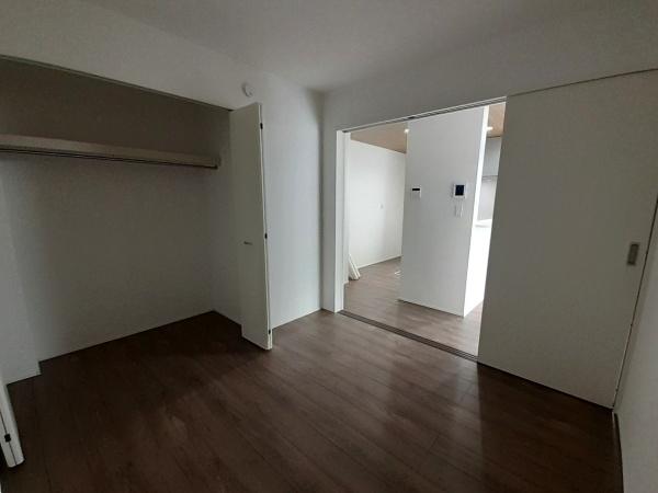 碧南市六軒町　２号棟