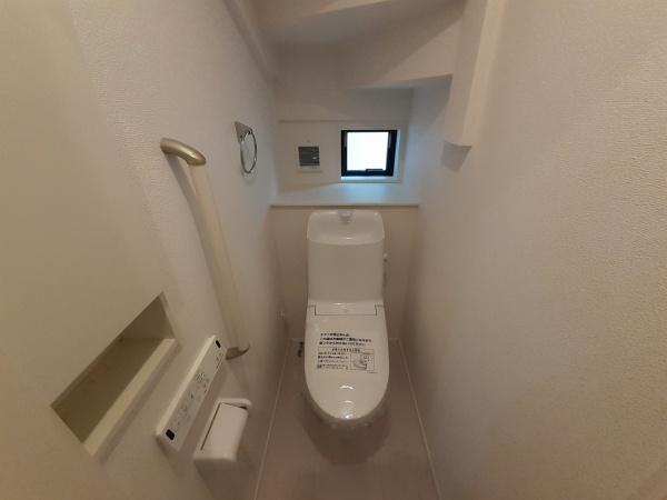 碧南市六軒町　２号棟