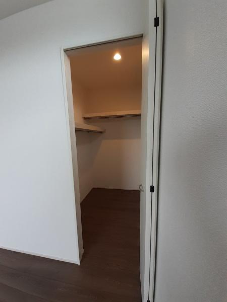 碧南市六軒町　２号棟