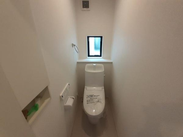 碧南市六軒町　２号棟