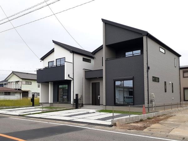 碧南市六軒町　２号棟