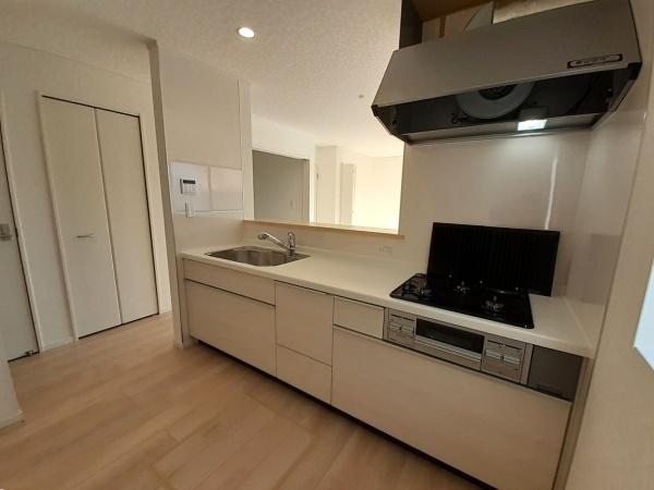 高浜市小池町六丁目第４　1号棟