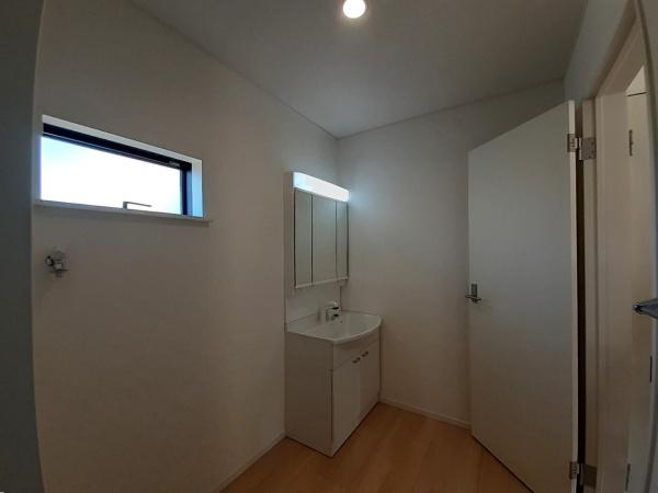 高浜市小池町六丁目第４　1号棟