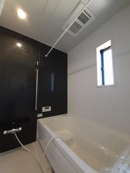 高浜市小池町六丁目第４　1号棟