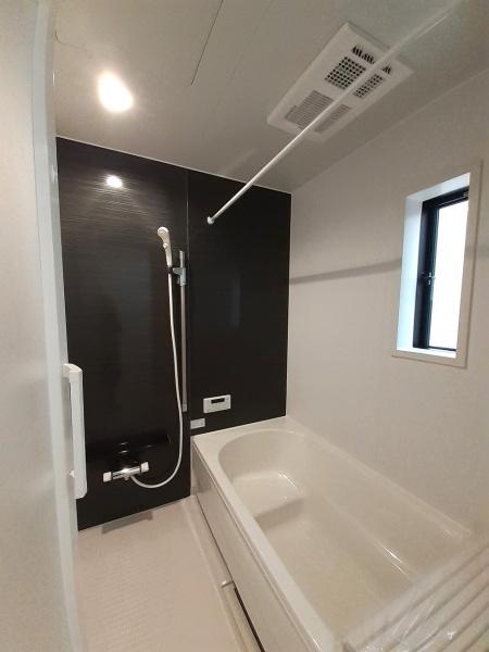 高浜市小池町六丁目第４　2号棟