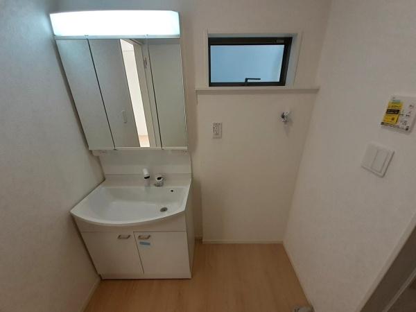 高浜市向山町第５　1号棟