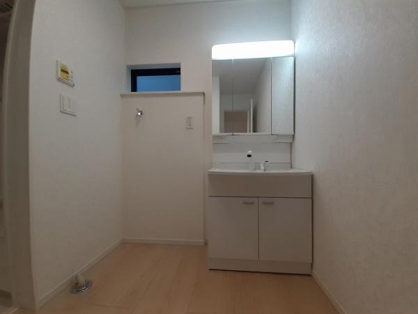 高浜市向山町第５　2号棟