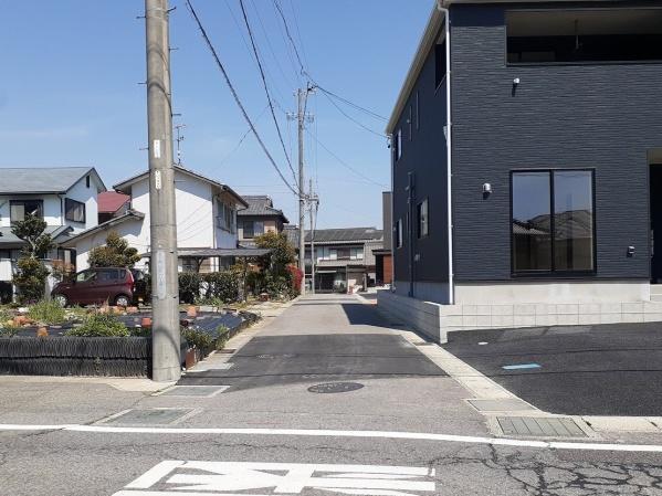 高浜市向山町第６　2号棟