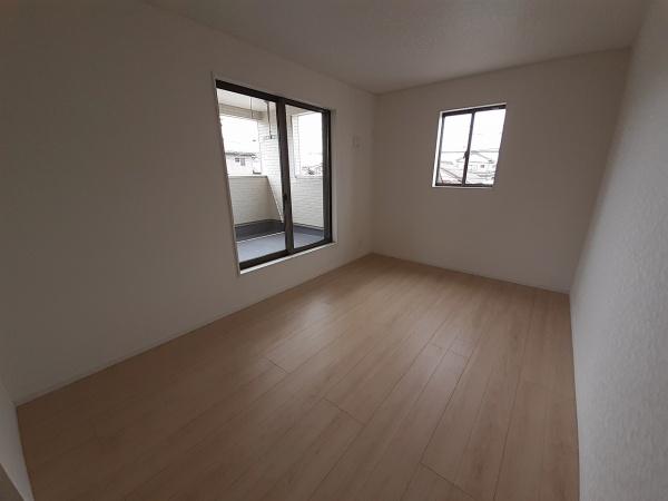 碧南市道場山町第５　1号棟