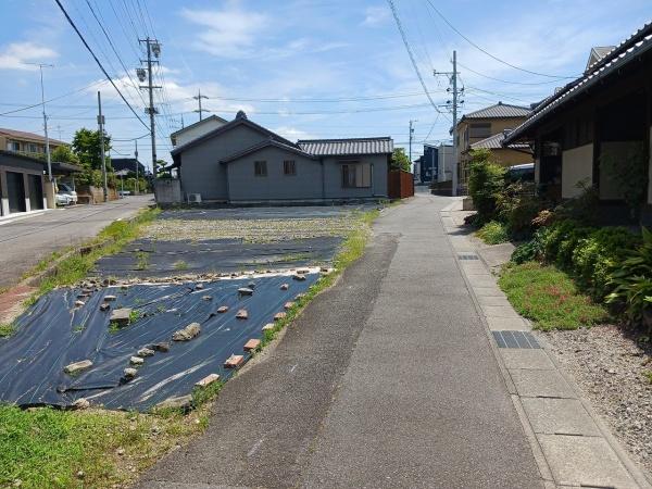 高浜市八幡町４丁目の土地