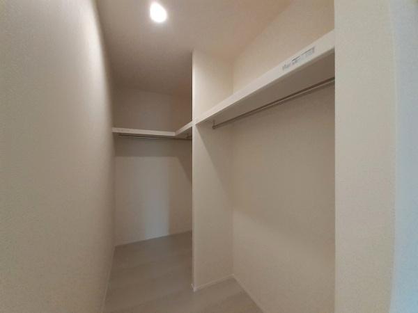 碧南市第65尾城町　６号棟