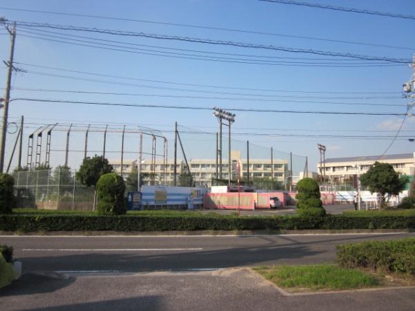 碧南市中後町３丁目の土地(中央中学校)