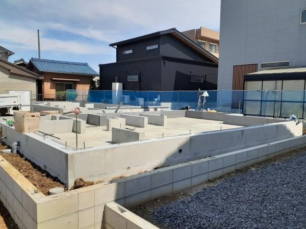 碧南市松江町６丁目０１期　2号棟