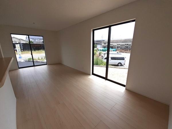 高浜市芳川町第６　1号棟