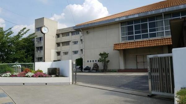 高浜市論地町２期　1号棟(南中学校)