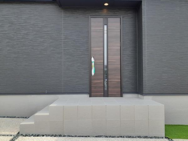 高浜市論地町２期　1号棟