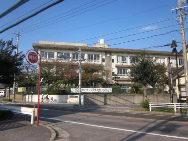 碧南市池下町三丁目　1号棟(鷲塚小学校)