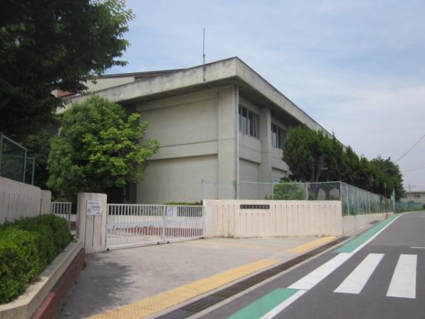 碧南市池下町三丁目　2号棟(東中学校)