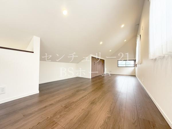 世田谷区弦巻５丁目の中古一戸建て