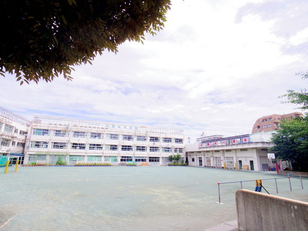 世田谷区奥沢7丁目の中古一戸建て(世田谷区立九品仏小学校)