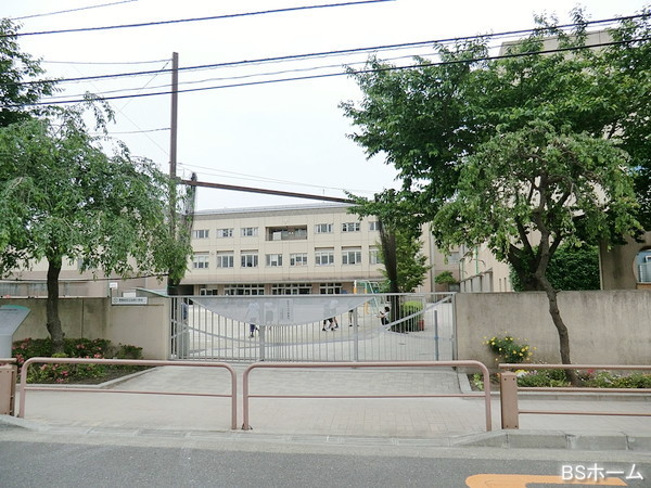 世田谷区宇奈根2丁目の中古一戸建て(世田谷区立砧南小学校)