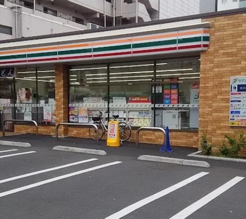 エミネンス日建ビル(セブンイレブン横浜鶴見駅西店)
