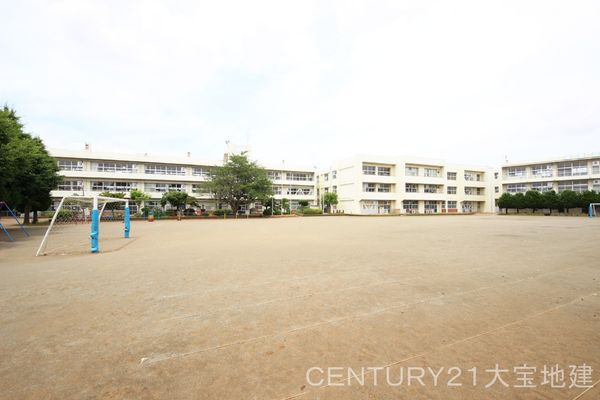 CenturyHillsグリーンガーデン土気　5号棟(千葉市立土気小学校)