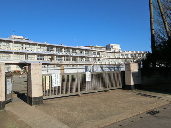 千葉市花見川区検見川町３丁目の土地(千葉市立検見川小学校)