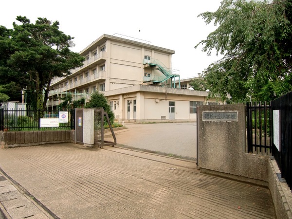 千葉市中央区仁戸名町の土地(千葉市立松ケ丘小学校)
