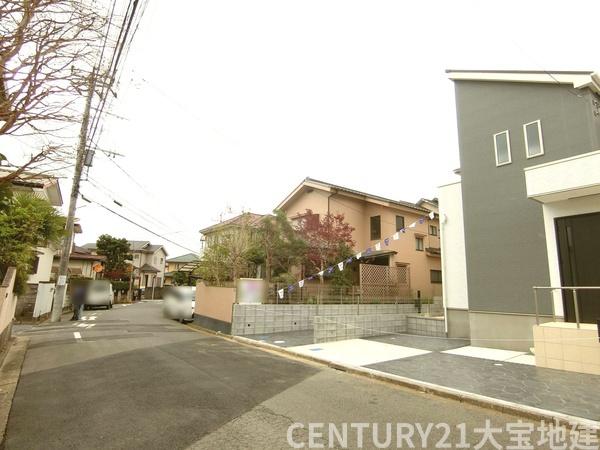 四街道市つくし座２丁目【３期】　１号棟