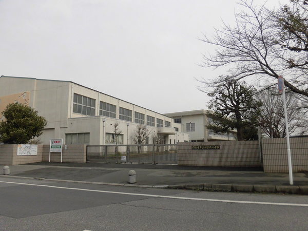 四街道市めいわ3丁目の土地(四街道市立和良比小学校)